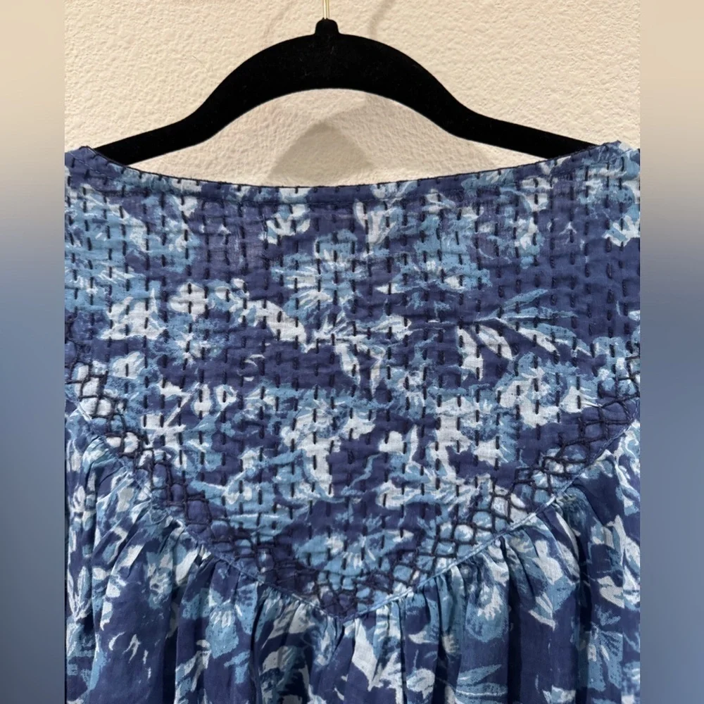 Free People Cool Meadow Blue Floral 100% Cotton Button Front Peasant Blouse XS